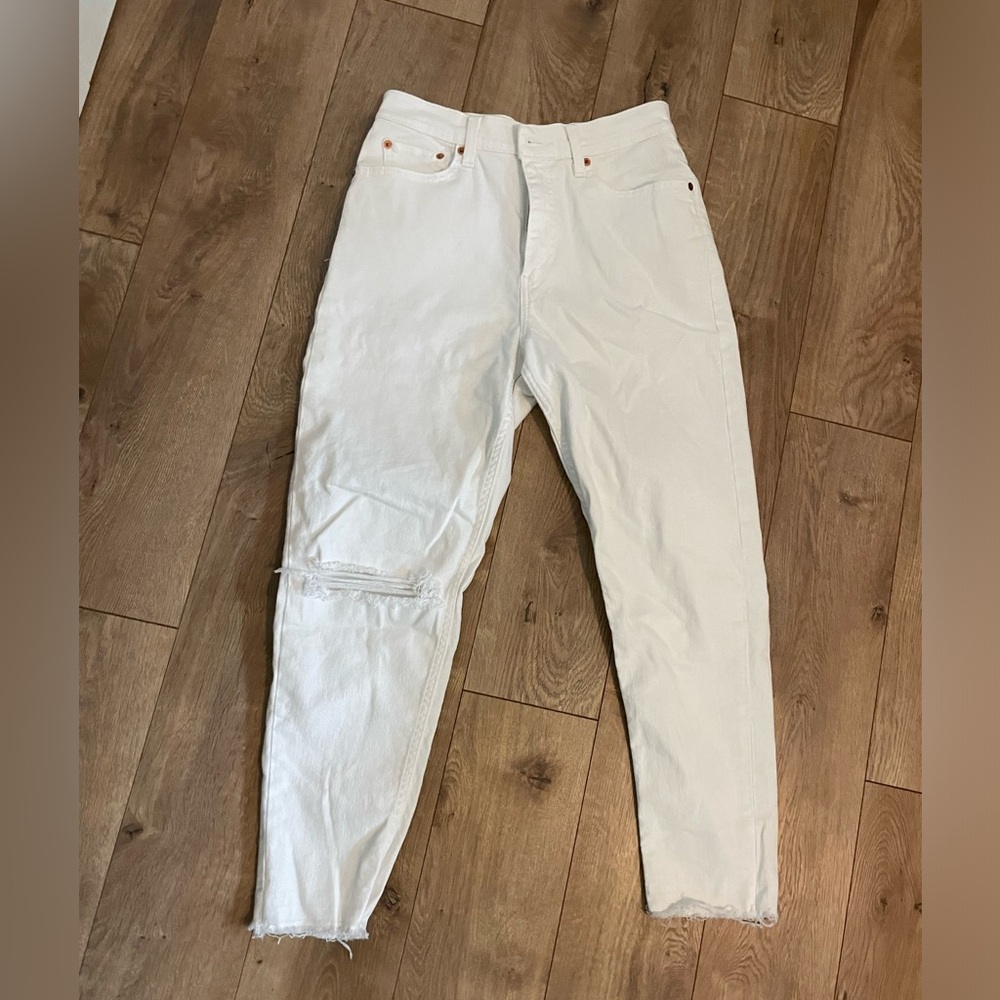 Levi Mom jeans White